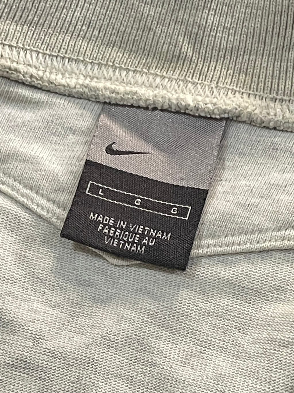 NIKE ZIPPER