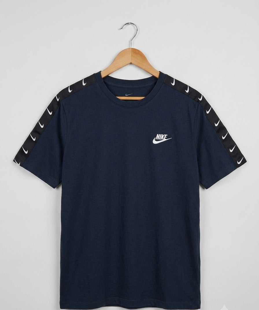 NIKE - TEE