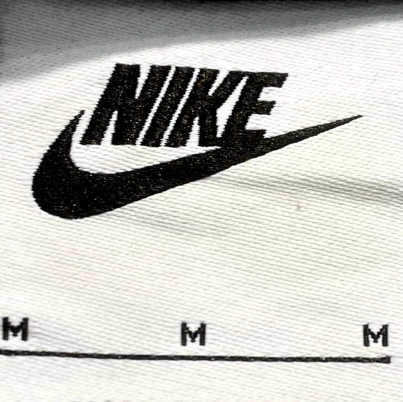 NIKE TEE