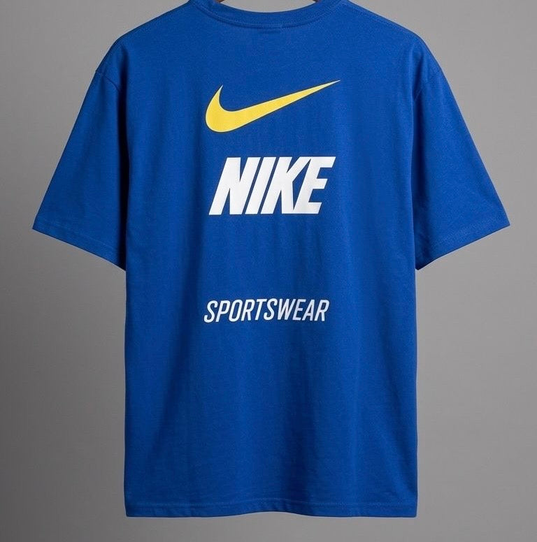 NIKE - OVERSIZED TEE