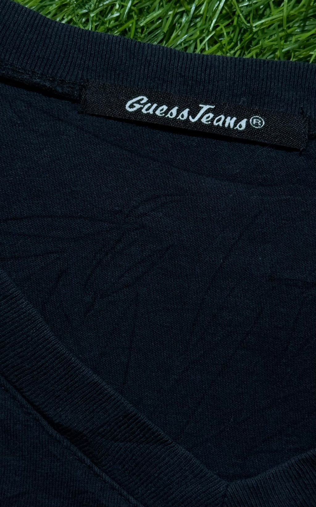 Guess Tee shirt
