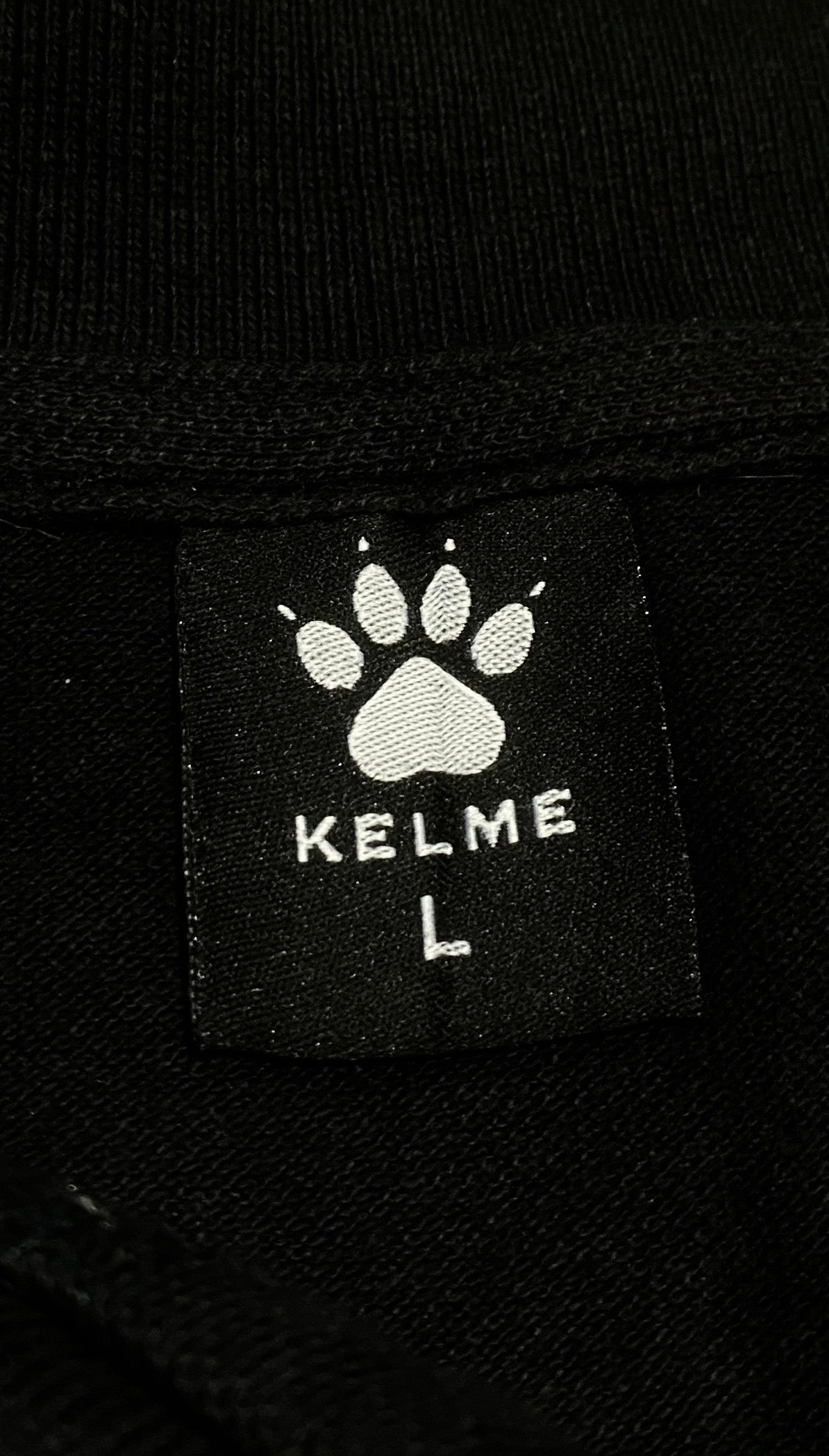 LINNED TEE