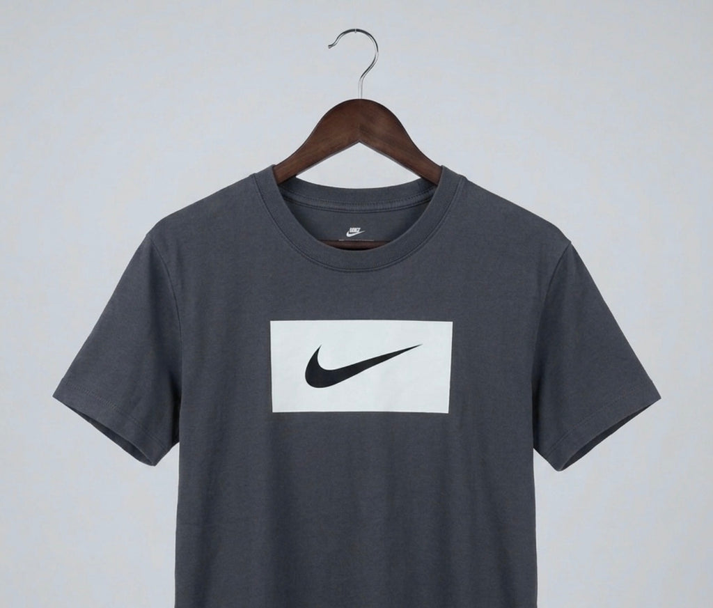 NIKE - TEE