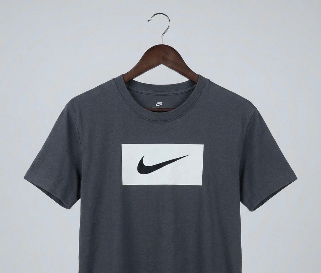 NIKE - TEE