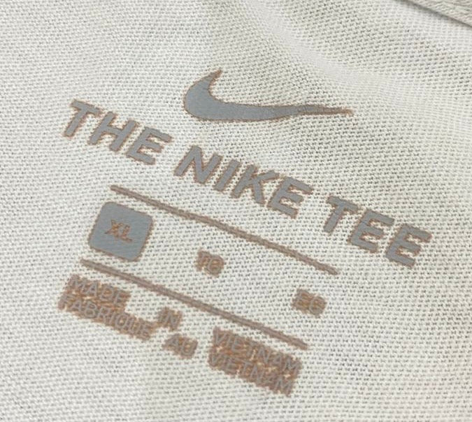 NIKE TEE