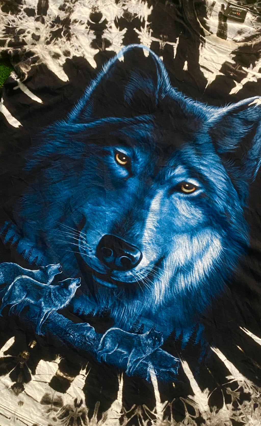 SURVIVORS TEE
