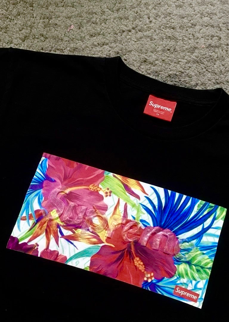 SUPREME TEE