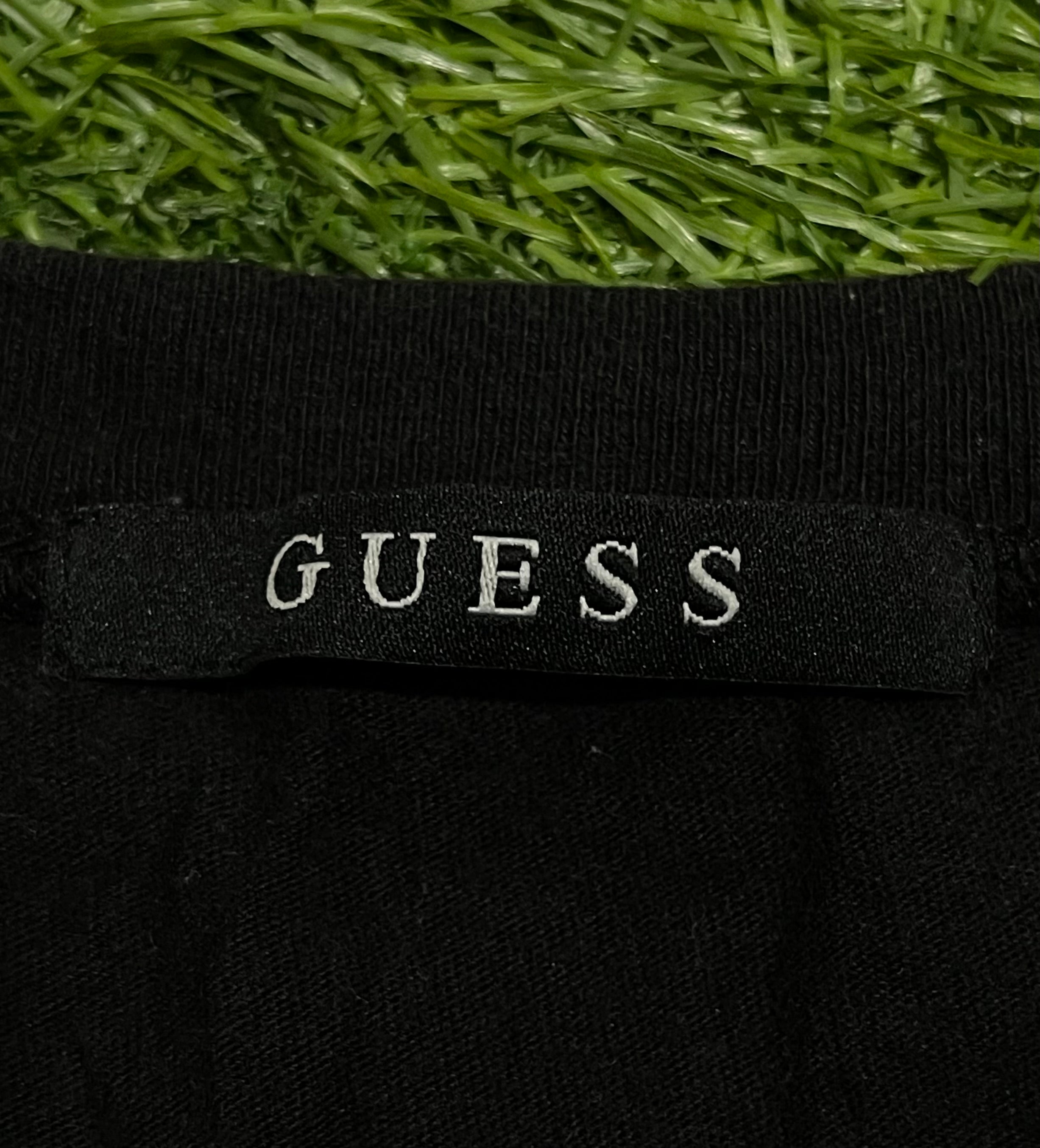 GUESS TEE