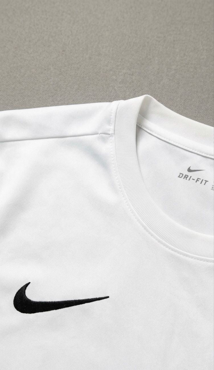 NIKE - DRYFIT