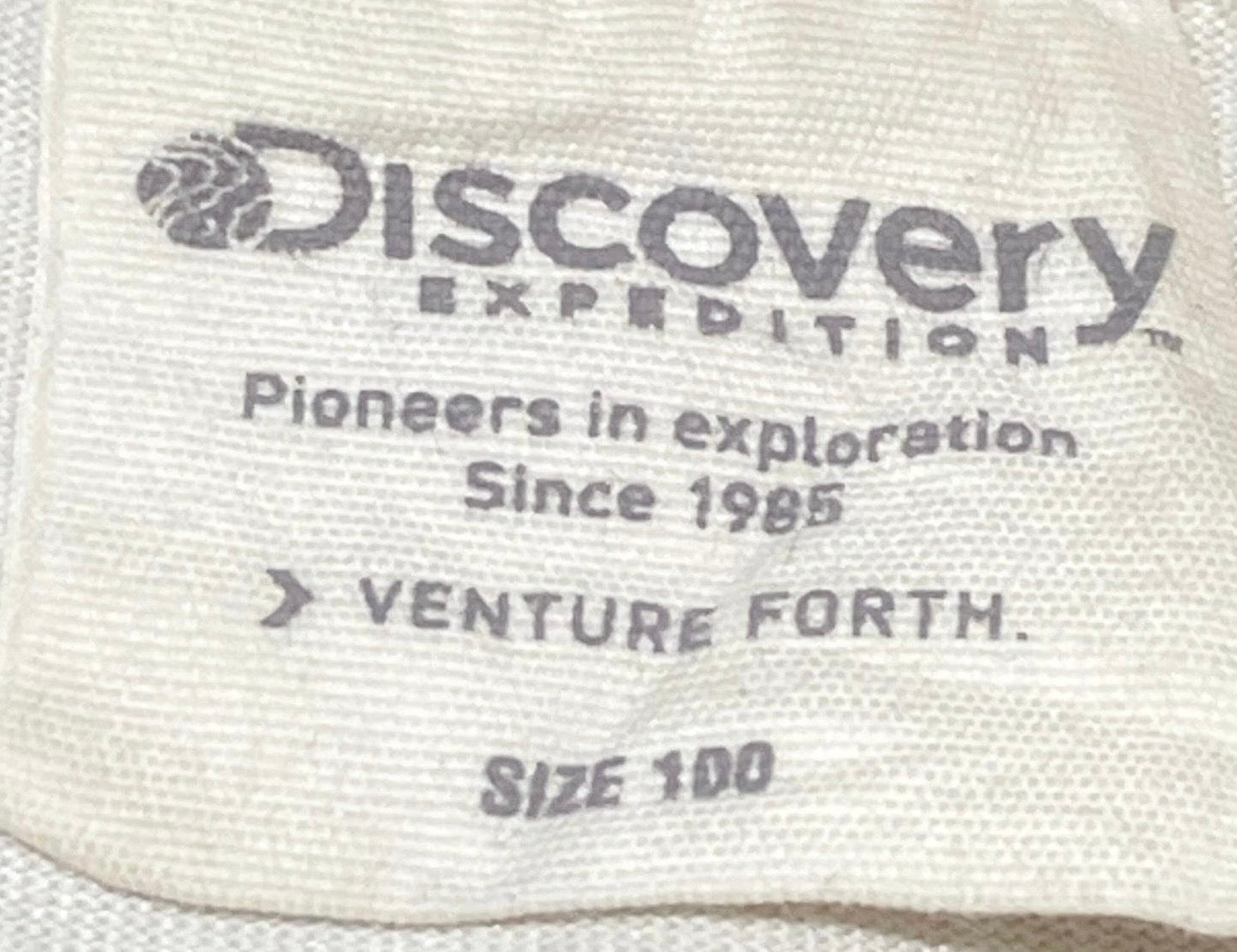 A - DISCOVERY TEE
