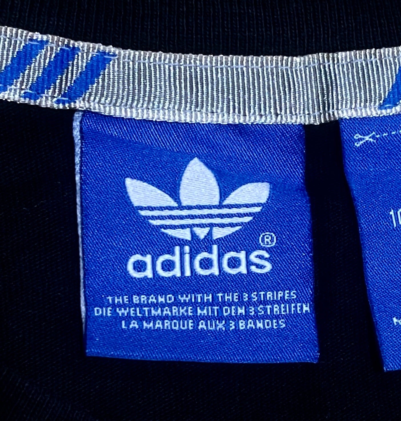 ADIDAS - TEE