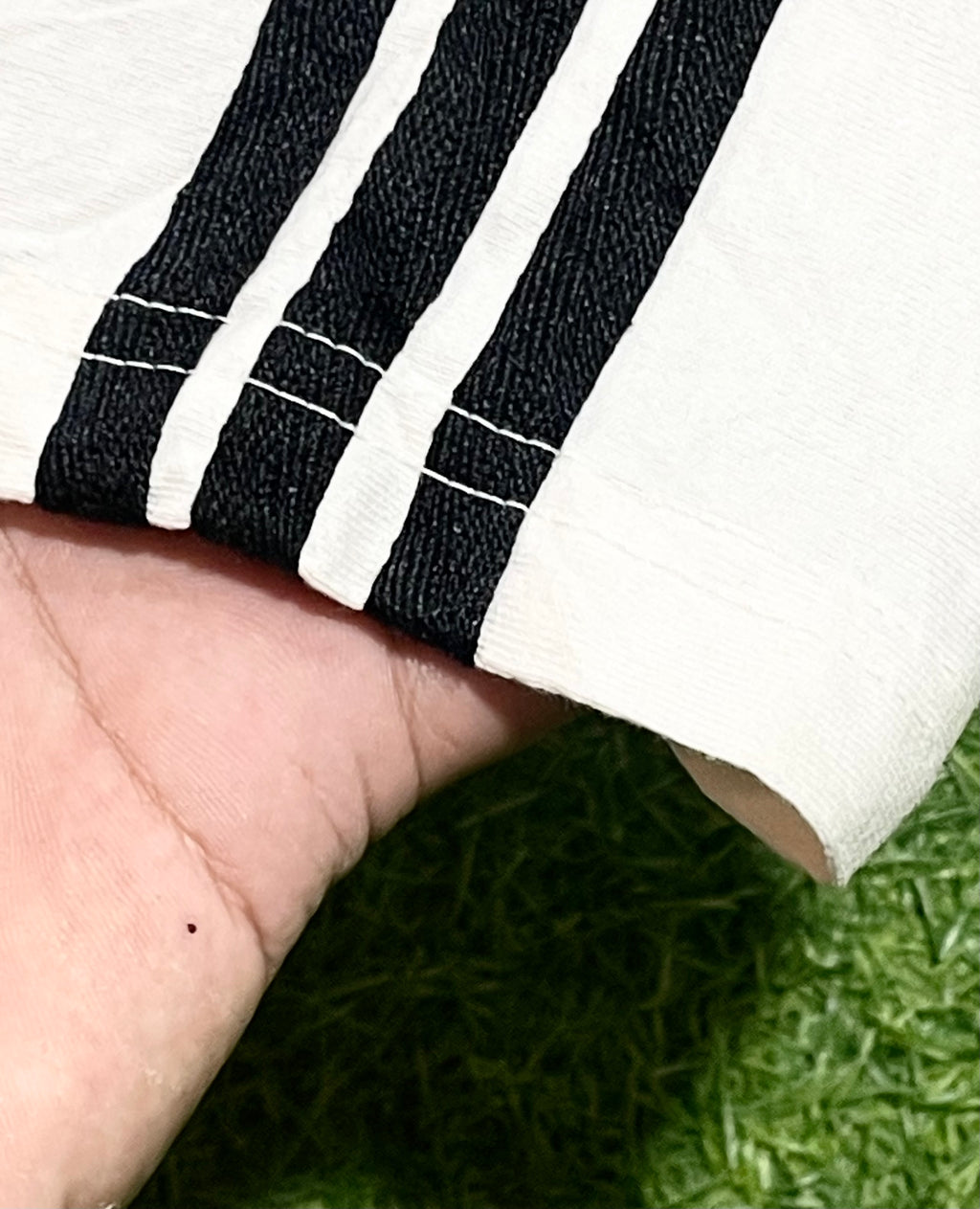 ADIDAS - TEE